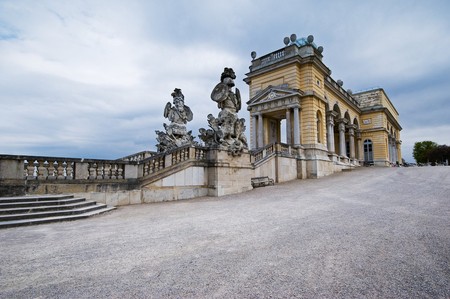 05_Zahraničí 140